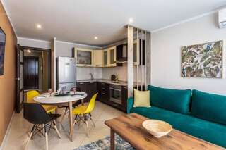 Апартаменты Studio apartment on Golovatskogo Гомель Апартаменты с 1 спальней-19