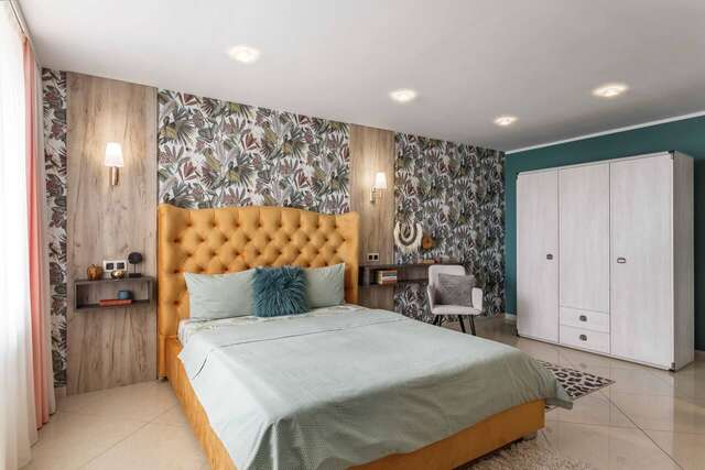 Апартаменты Studio apartment on Golovatskogo Гомель-5